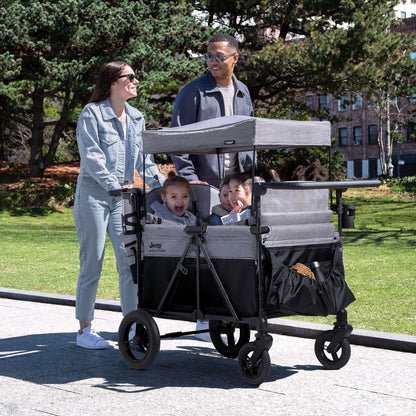 2026 Jeep Wrangler Deluxe Wagon Poussette 4 places – par Delta Children