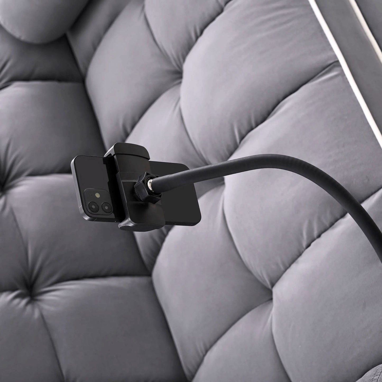 2026 Canapé-lit convertible 3-en-1, petit canapé en velours avec lit escamotable, dossier réglable, coussins cylindriques, poches multiples et porte-téléphone – Gris, 55,5"
