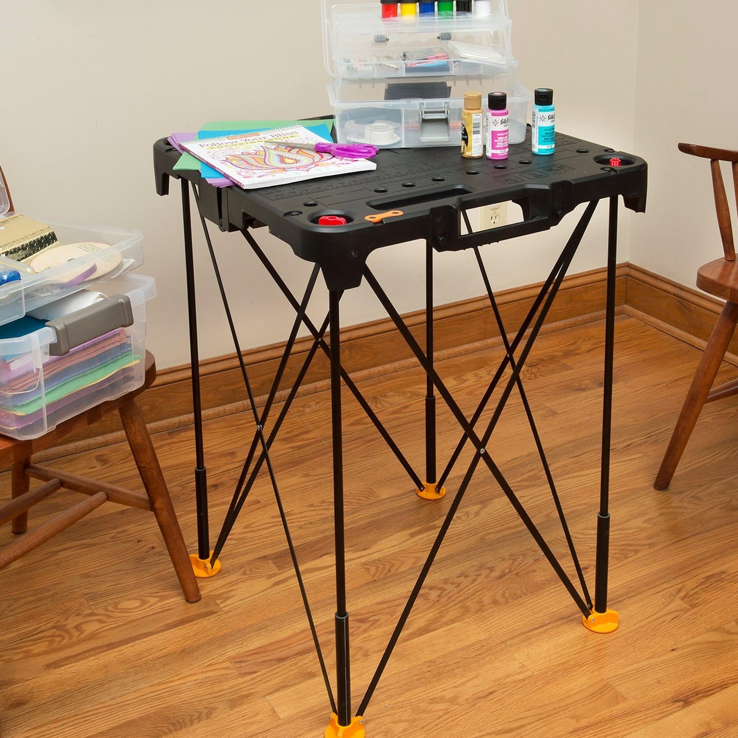 2026 2025 Table de Travail et Chevalet Pliant 2-en-1 Worx Pegasus, Banc de Travail Portable Facile à Installer, 31" L x 25" P x 32" H, Léger avec Haute Capacité de Charge, WX051 - Inclut 2 Serres et 4 Brides